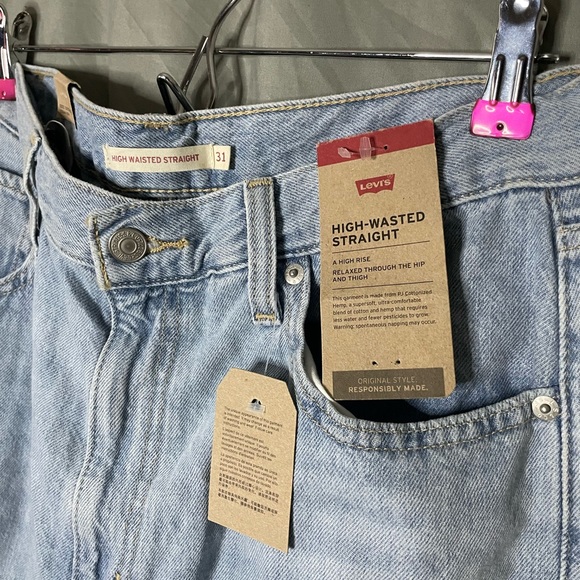 LEVI’S HIGH WAISTED STRAIGHT JEANS - Picture 2 of 4